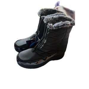 NWT Weatherproof Black Quilted Winter Boots with Faux Fur